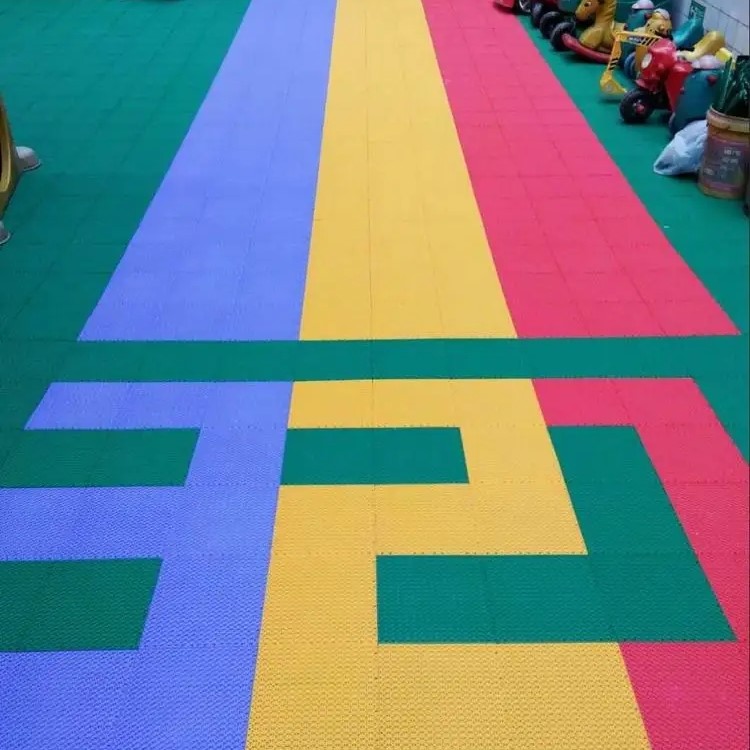 拼装式篮球场悬浮地板多厚合适