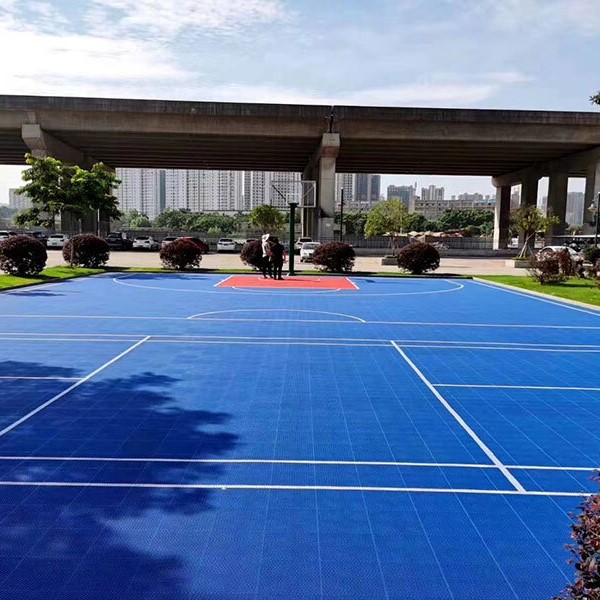 篮球场悬浮地板地面不平怎么处理